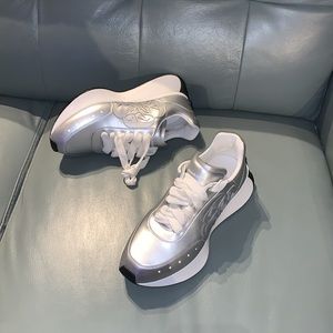 Alexander McQueen Seal Sprint Sneaker (Women)